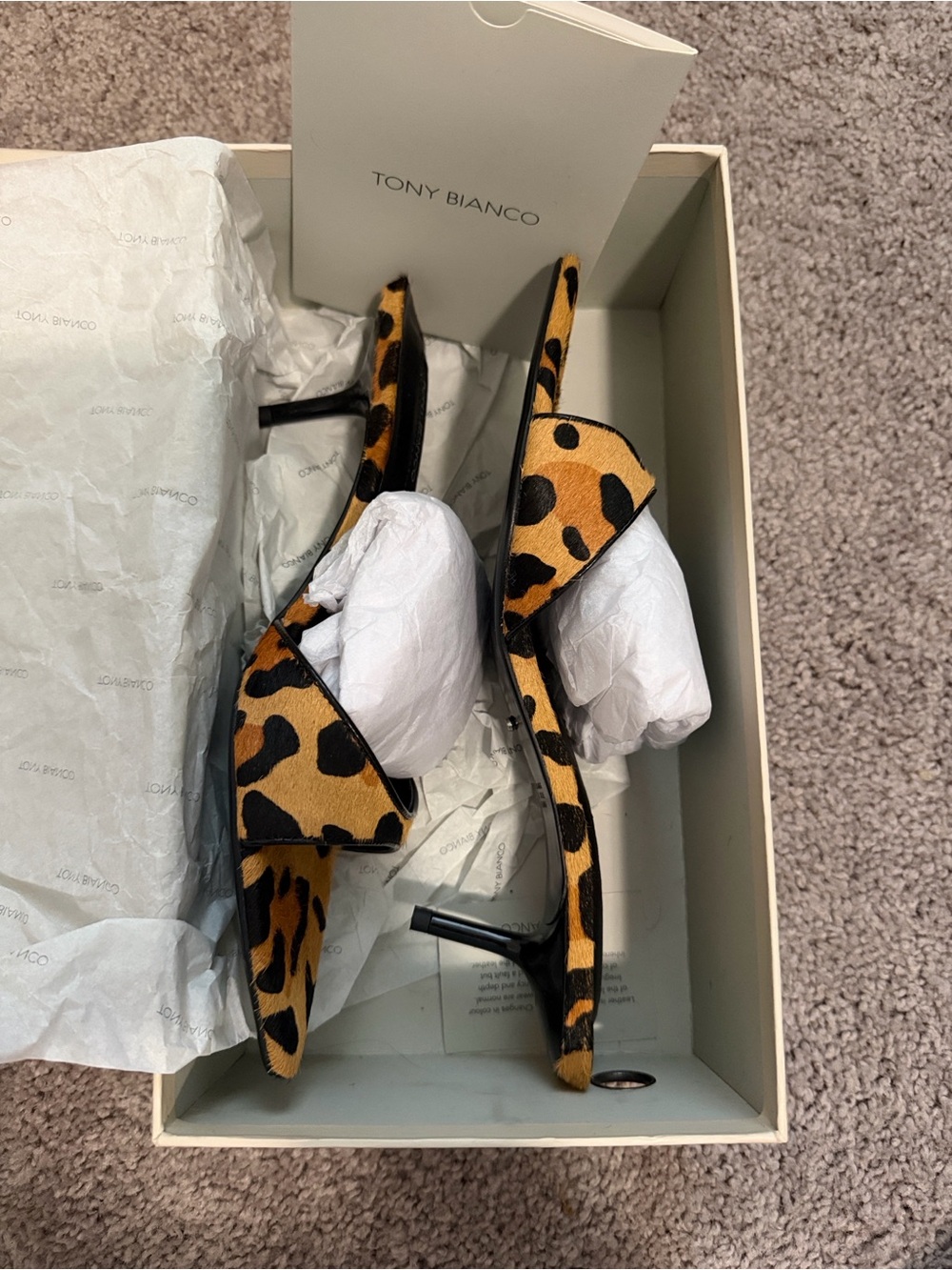 Tony Bianco Leopard Print Kitten Heels 🐆